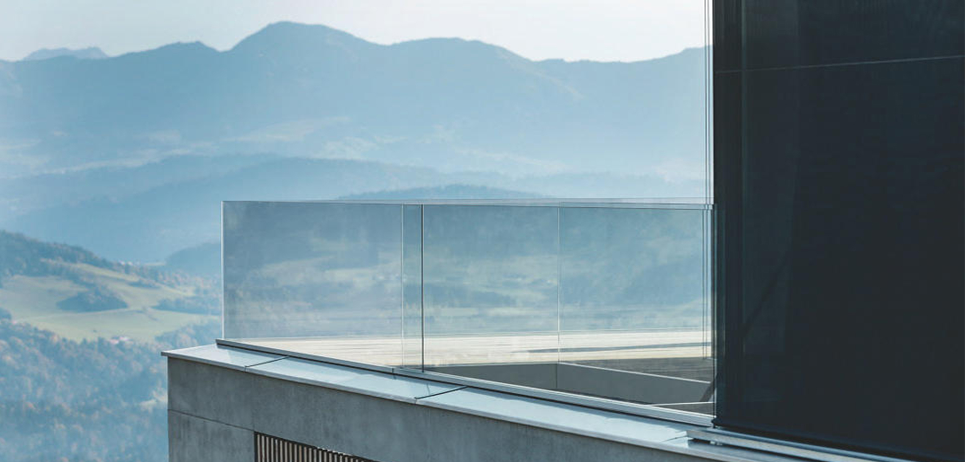 Systems Railings Uni Header